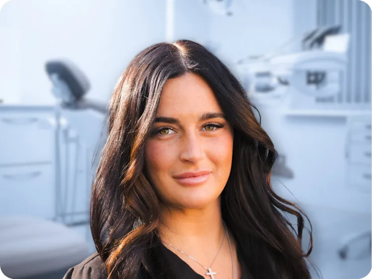 Francesca, Front Desk at e.s.i. Healthy Dentistry